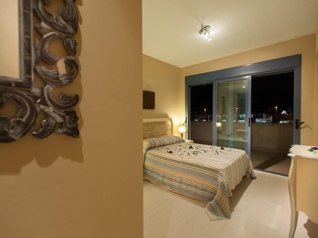Livingtarifa Apartamento La Islaアパートメント エクステリア 写真